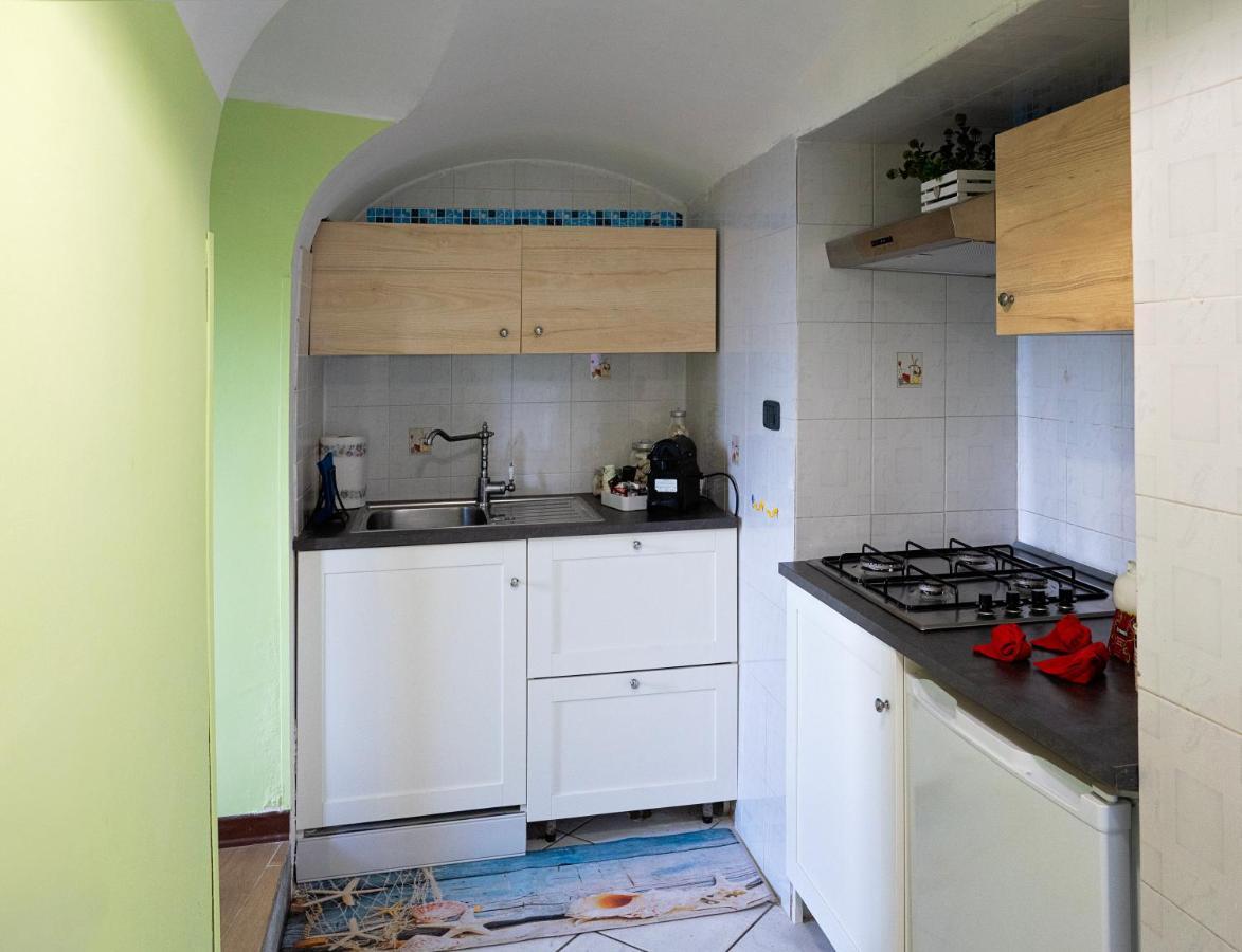 Casa "Positano" Da Ely - Salerno Centro Con Self Check-In Apartment Exterior photo