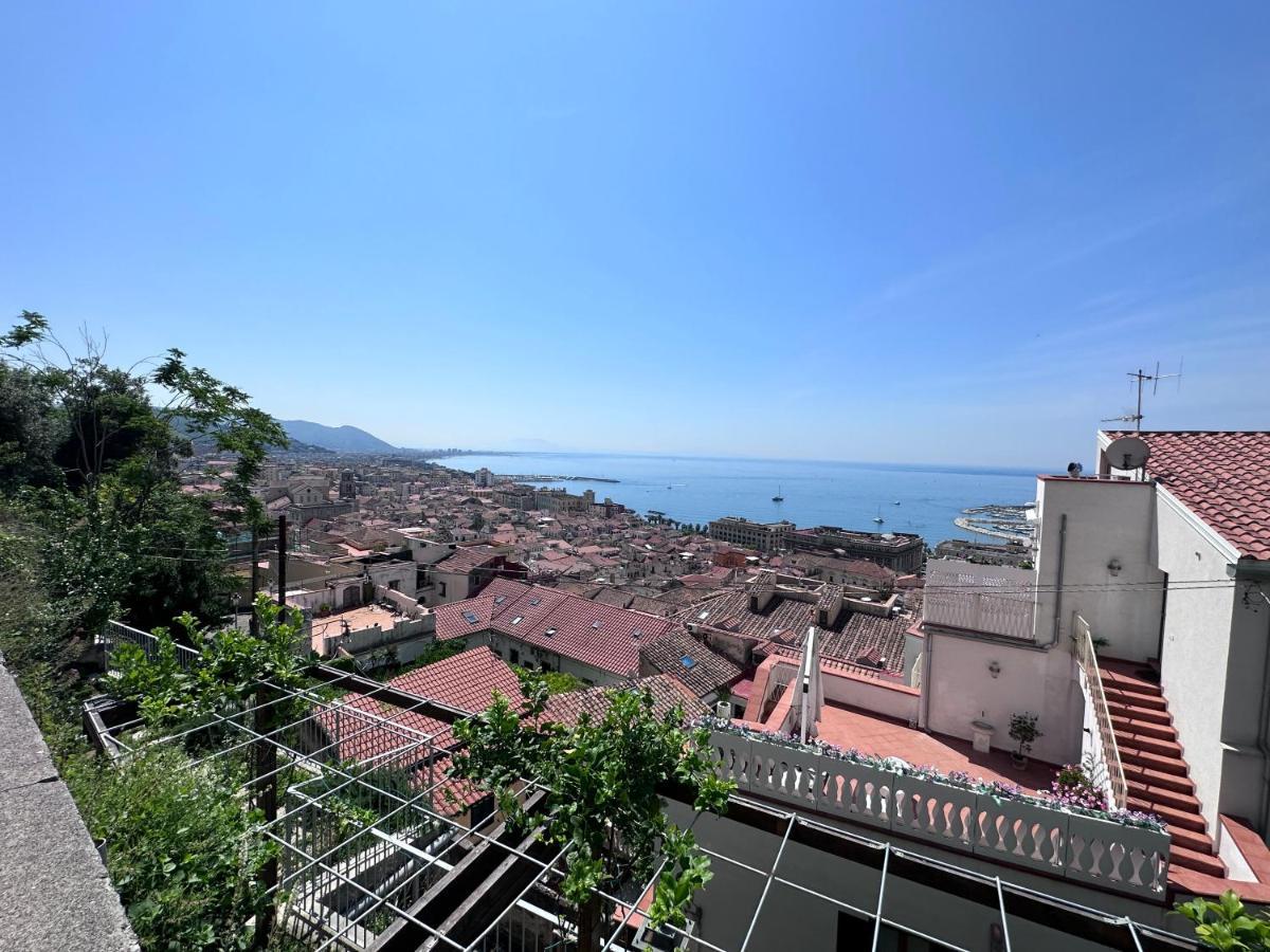 Casa "Positano" Da Ely - Salerno Centro Con Self Check-In Apartment Exterior photo